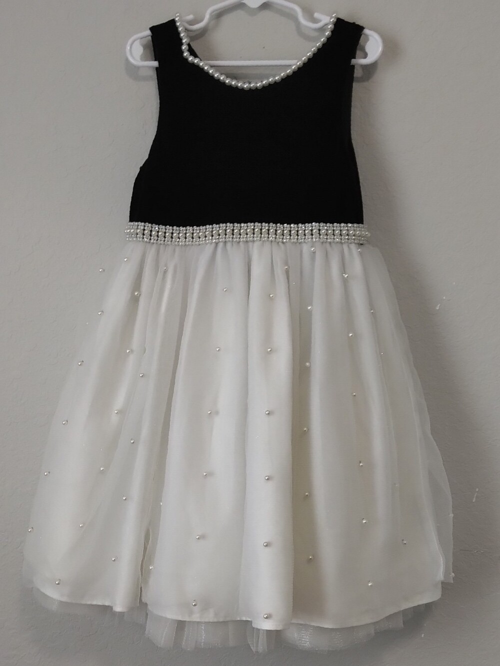 Couture Princess Elegant Black & White Pearl-Trim Girls Formal Dress